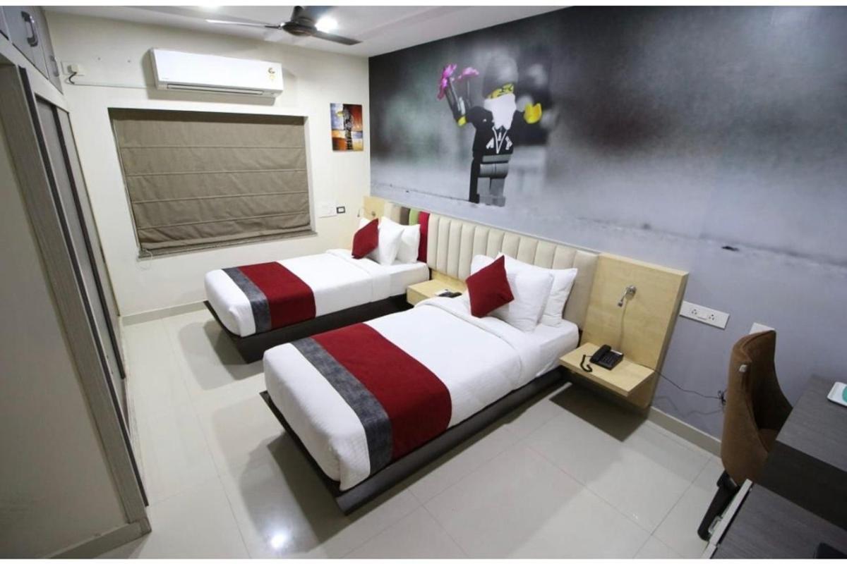 The Butterfly Luxury Serviced Apartments ヴィシャーカパトナム エクステリア 写真