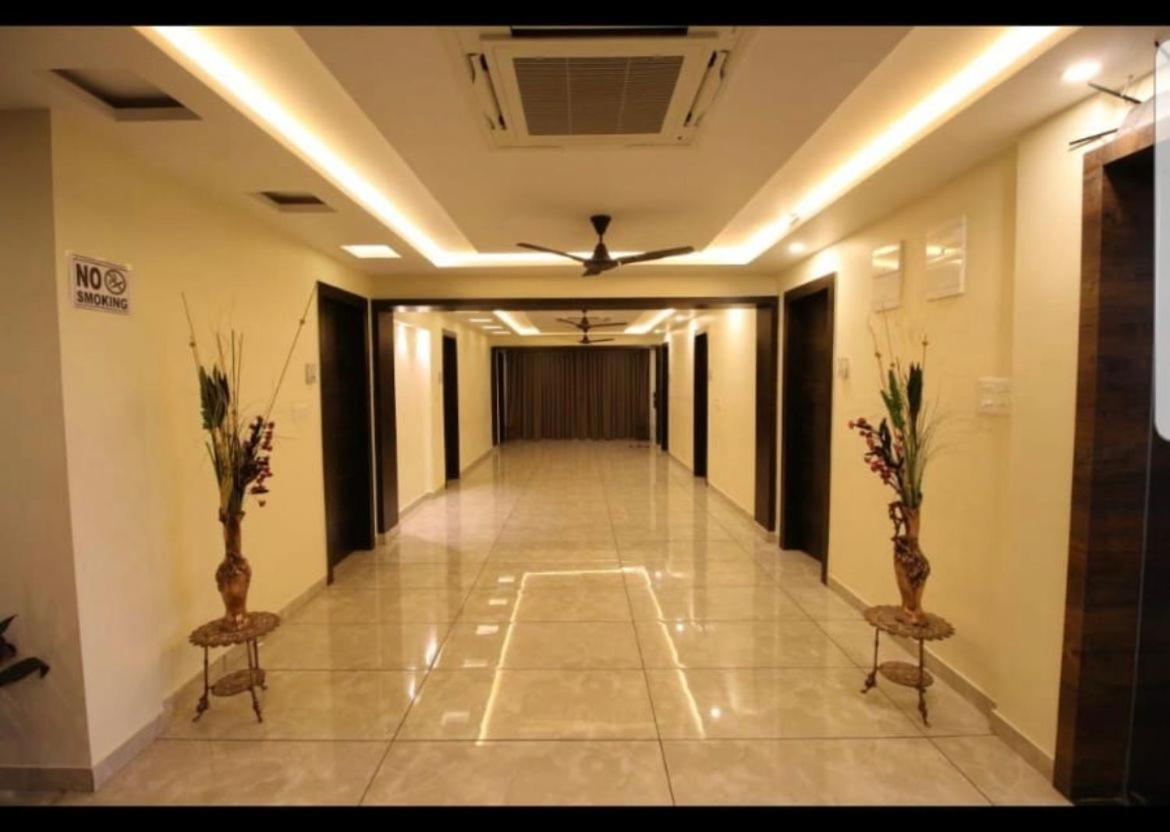 The Butterfly Luxury Serviced Apartments ヴィシャーカパトナム エクステリア 写真