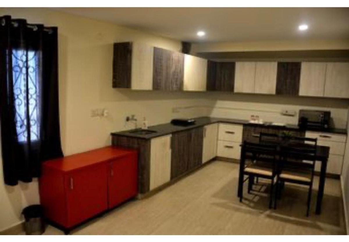 The Butterfly Luxury Serviced Apartments ヴィシャーカパトナム エクステリア 写真